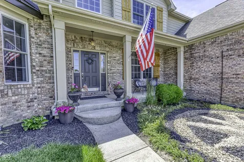 6867 W Thornebush Drive Mccordsville IN 46055