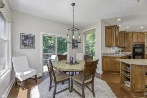6867 W Thornebush Drive Mccordsville IN 46055