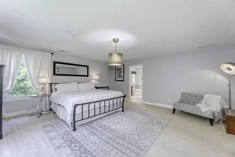 6867 W Thornebush Drive Mccordsville IN 46055