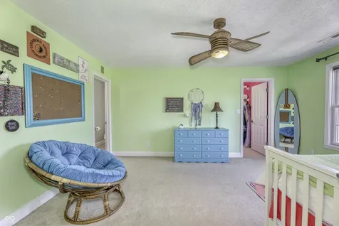 6867 W Thornebush Drive Mccordsville IN 46055