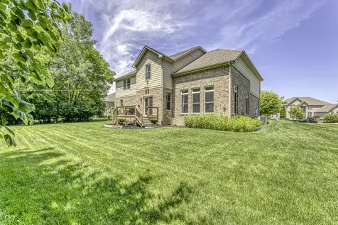 6867 W Thornebush Drive Mccordsville IN 46055