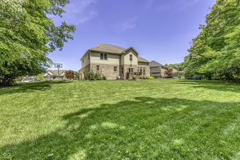 6867 W Thornebush Drive Mccordsville IN 46055