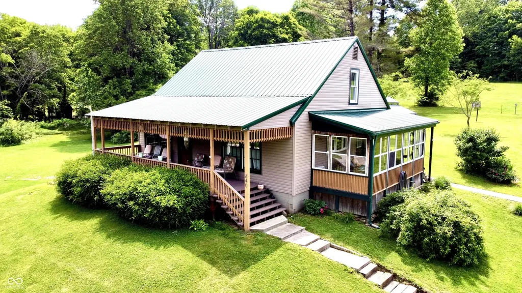 840 Nelson Ridge Road Columbus IN 47201