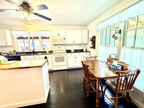 840 Nelson Ridge Road Columbus IN 47201