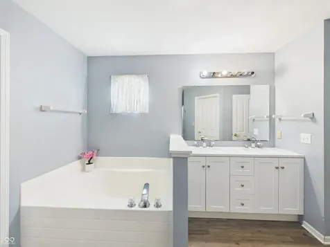 19124 Fox Chase Drive Noblesville IN 46062