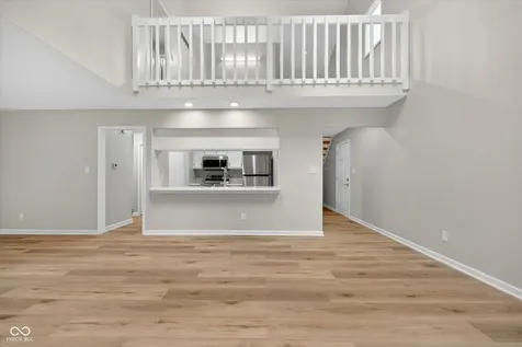 8163 Frisco Way Indianapolis IN 46240