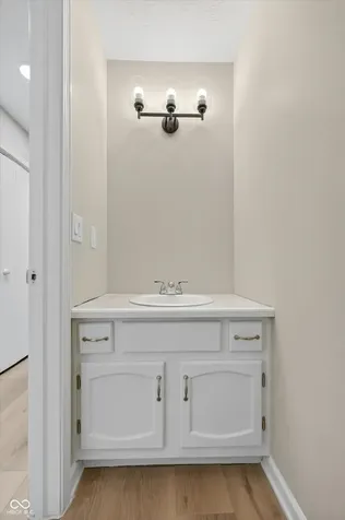 8163 Frisco Way Indianapolis IN 46240