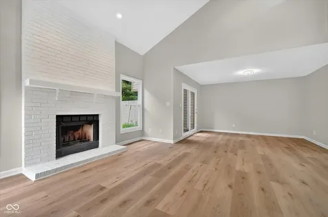 8163 Frisco Way Indianapolis IN 46240