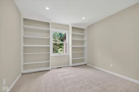 8163 Frisco Way Indianapolis IN 46240