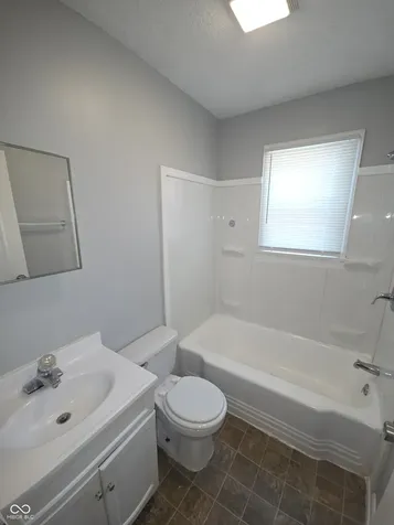 2221 E 38th Street Indianapolis IN 46218