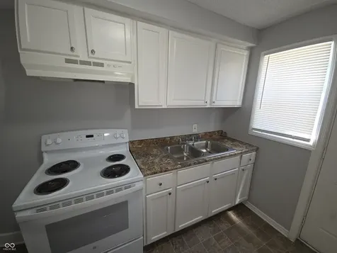 2221 E 38th Street Indianapolis IN 46218