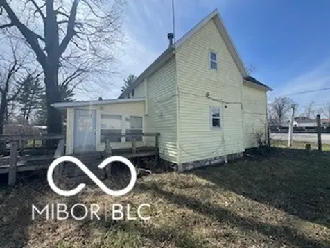 201 S Main Street Bicknell IN 47512