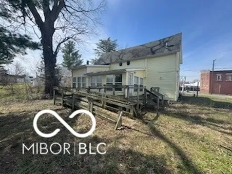 201 S Main Street Bicknell IN 47512
