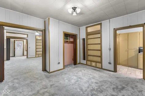 404 E 3rd Street Seymour IN 47274