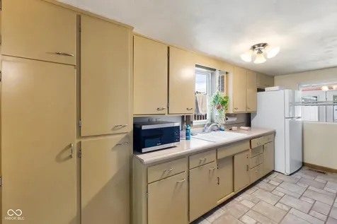 404 E 3rd Street Seymour IN 47274