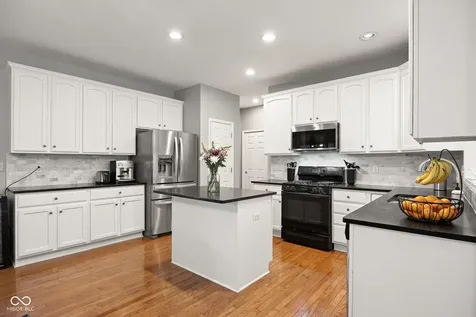 5712 Pebblestone Court Carmel IN 46033