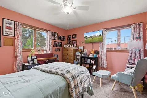 7010 E State Road 28 Elwood IN 46036