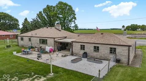 7010 E State Road 28 Elwood IN 46036