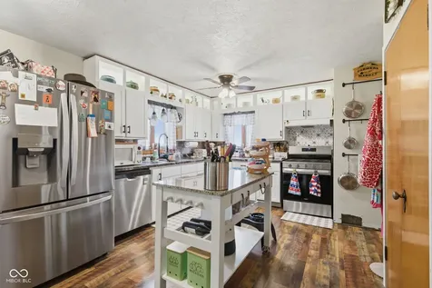 7010 E State Road 28 Elwood IN 46036