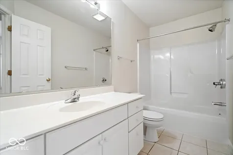 21168 Bayhill Court Noblesville IN 46062