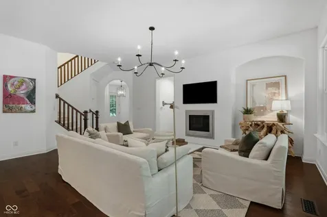 2837 E High Grove Circle Zionsville IN 46077