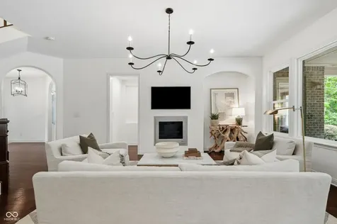 2837 E High Grove Circle Zionsville IN 46077