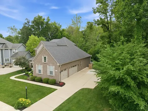 2837 E High Grove Circle Zionsville IN 46077