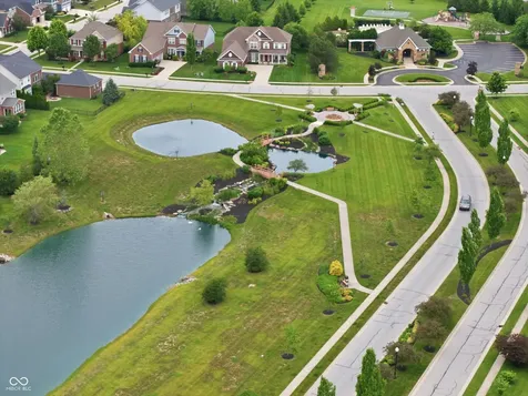 2837 E High Grove Circle Zionsville IN 46077