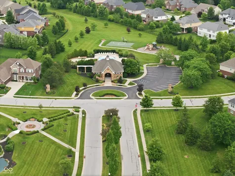 2837 E High Grove Circle Zionsville IN 46077