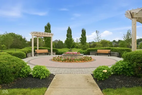 2837 E High Grove Circle Zionsville IN 46077