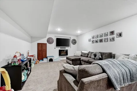 7208 Rodney Place Noblesville IN 46062