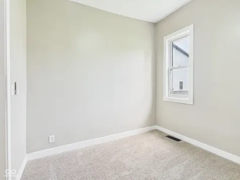 1518 S G Street Elwood IN 46036