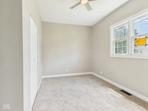1518 S G Street Elwood IN 46036