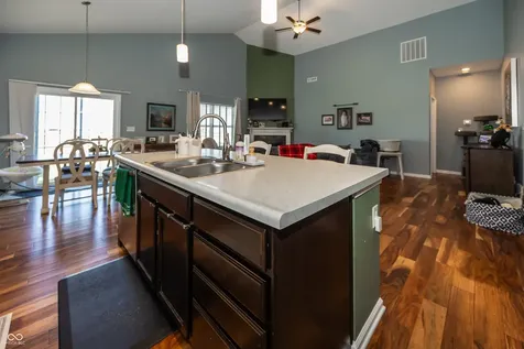 5412 Maywood Drive Whitestown IN 46075