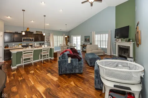 5412 Maywood Drive Whitestown IN 46075