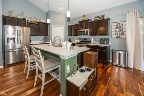 5412 Maywood Drive Whitestown IN 46075
