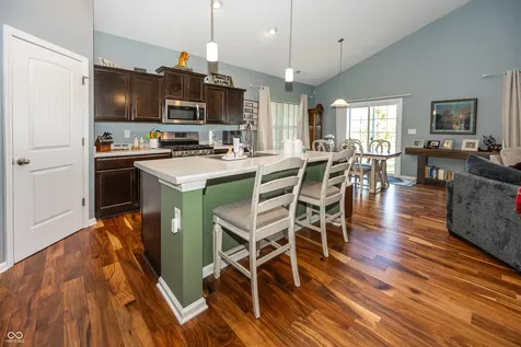 5412 Maywood Drive Whitestown IN 46075