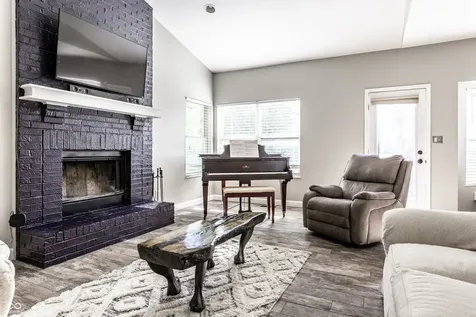8688 Buffett Parkway Fishers IN 46038