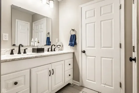 8688 Buffett Parkway Fishers IN 46038