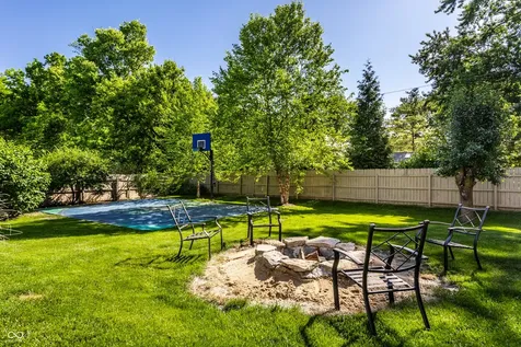 8688 Buffett Parkway Fishers IN 46038