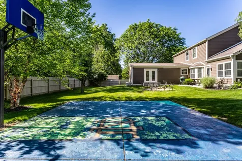 8688 Buffett Parkway Fishers IN 46038