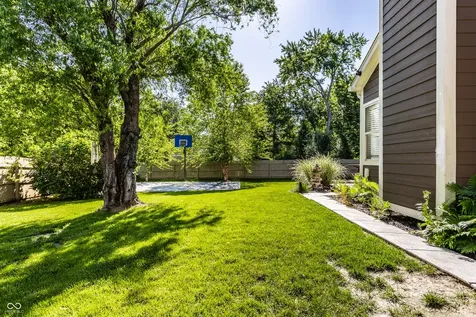 8688 Buffett Parkway Fishers IN 46038