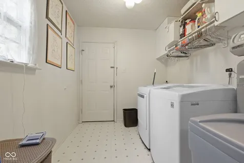 3015 Cassara Drive Indianapolis IN 46203