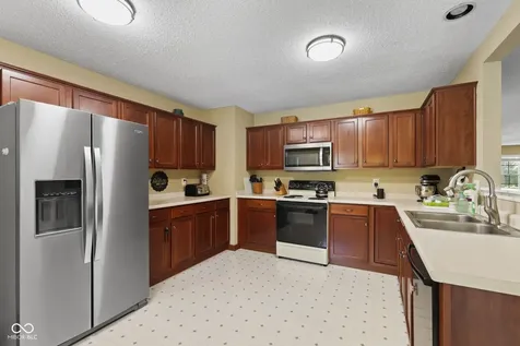 3015 Cassara Drive Indianapolis IN 46203