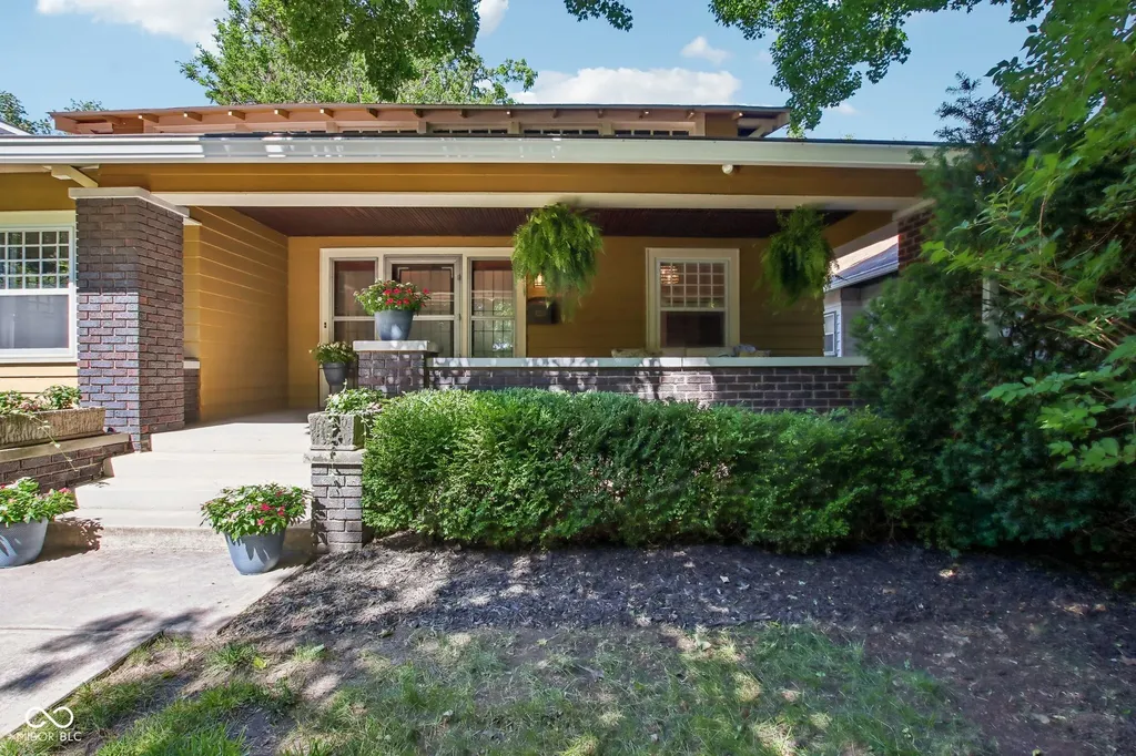 4220 Sunset Avenue Indianapolis IN 46208