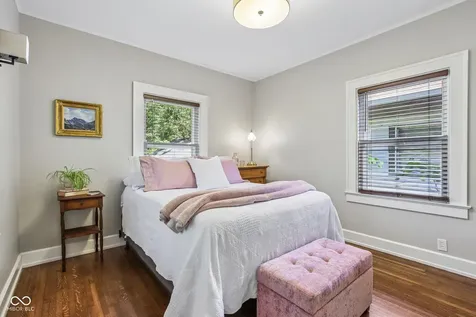 4220 Sunset Avenue Indianapolis IN 46208