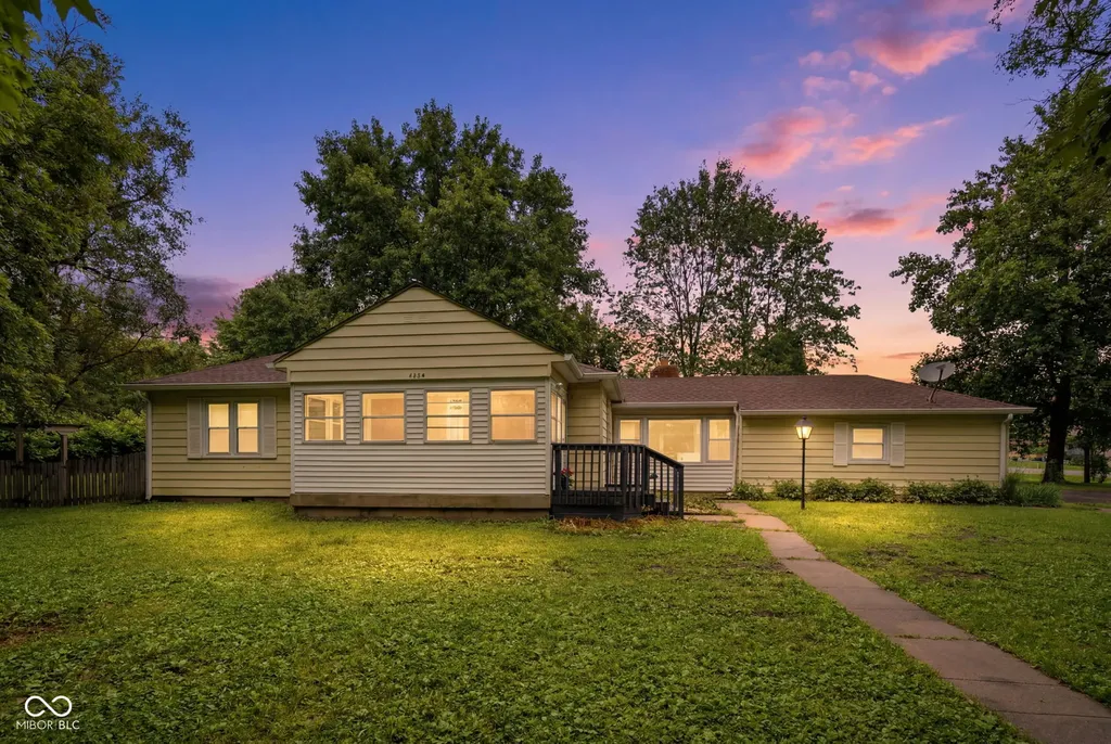 7824 E Hanna Avenue Indianapolis IN 46239