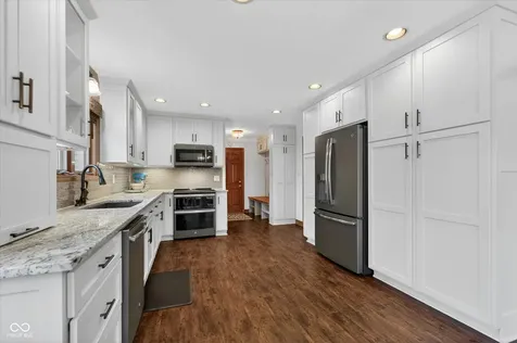 3762 Bent Tree Lane Greenwood IN 46143