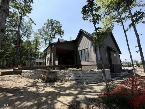 8313 Keeneland Road Zionsville IN 46077