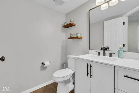 641 Saraina Lane New Whiteland IN 46184